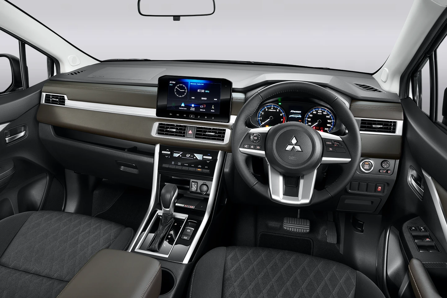 New Horizontal Axis Design Dashboard Detail with Soft Pad Material in Black